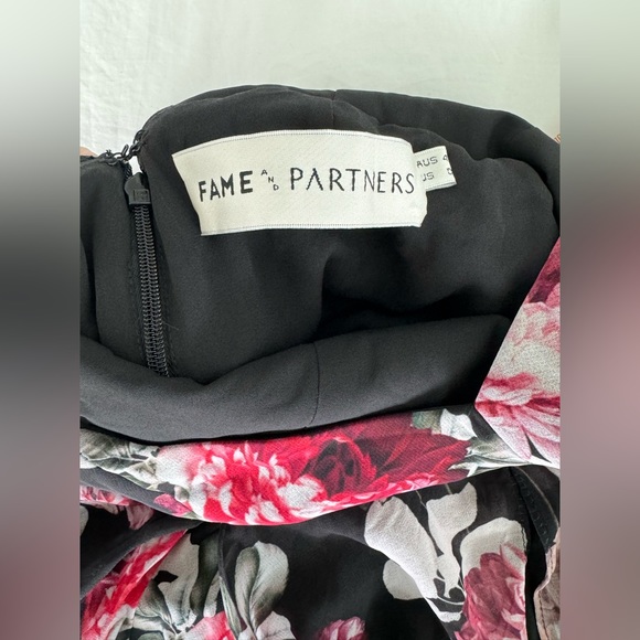 Fame and Partners Khoo full length tie back maxi dress in size 0 - Picture 2 of 8